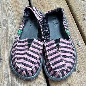 Sanuk Castaway Pink/Grey Striped Shoes Sz 2